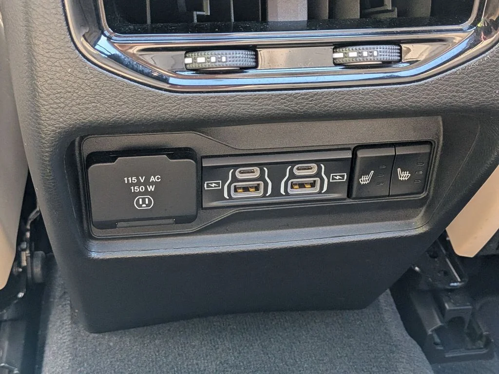 Used 2023 White Jeep Limited image 26