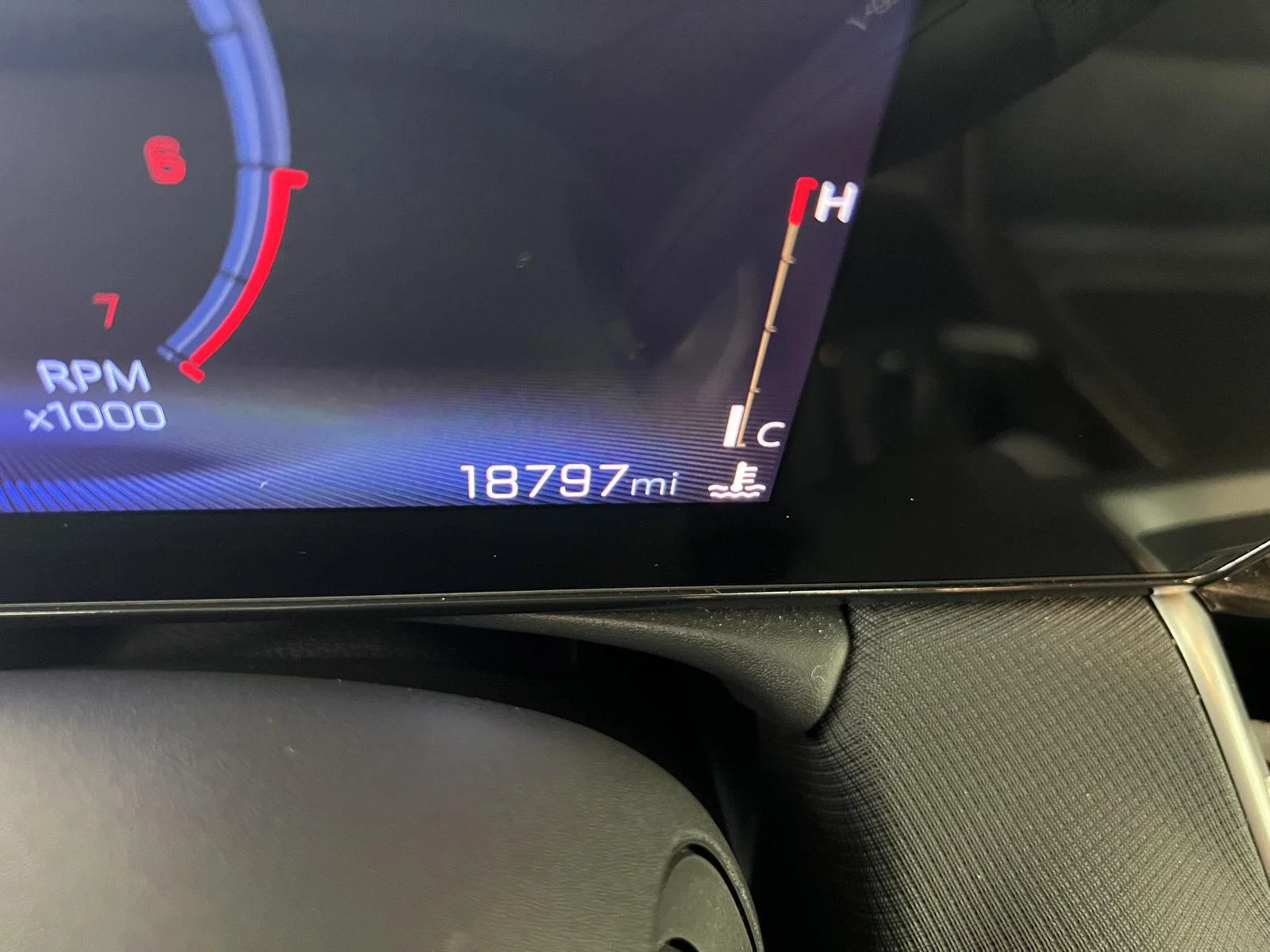 Used 2024 Fountain Blue Chevrolet LT image 18