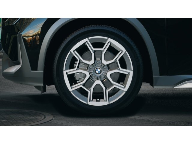 New 2027 Black Sapphire Metallic BMW X1 28i image 7
