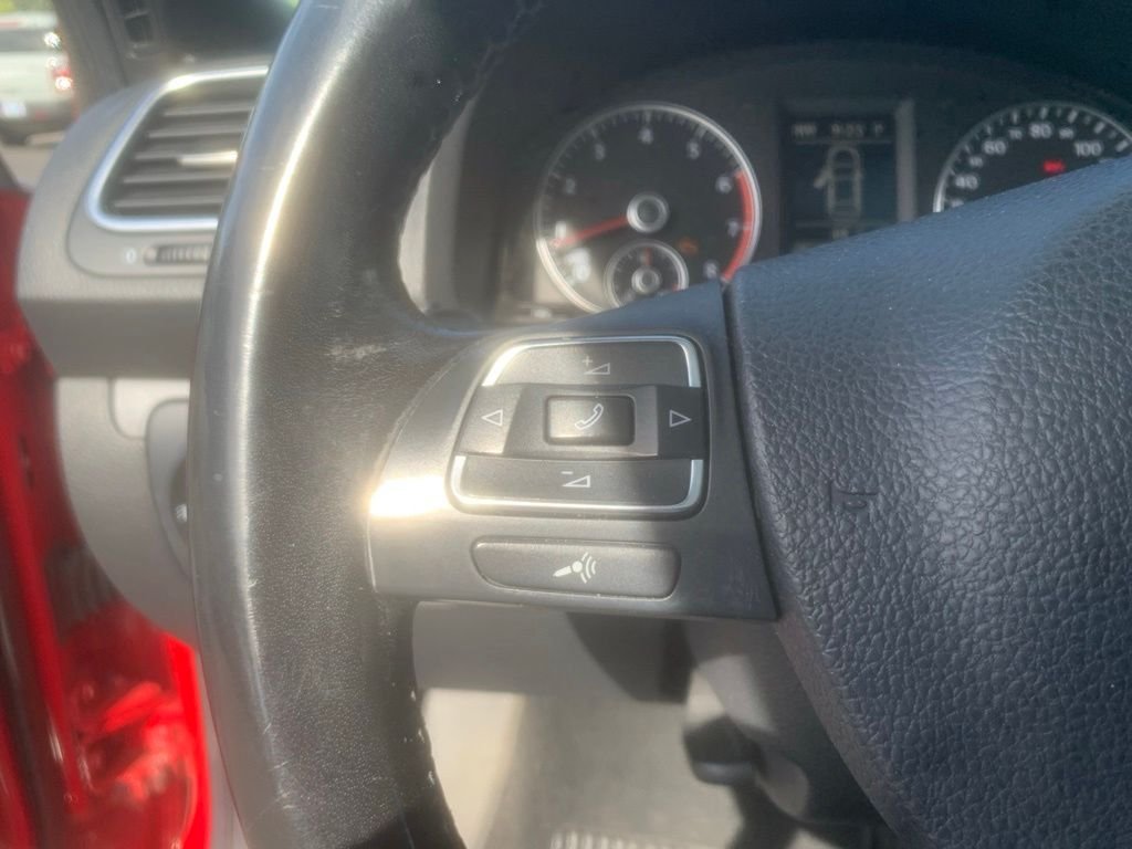 Used 2010 Salsa Red Volkswagen Komfort Edition image 18