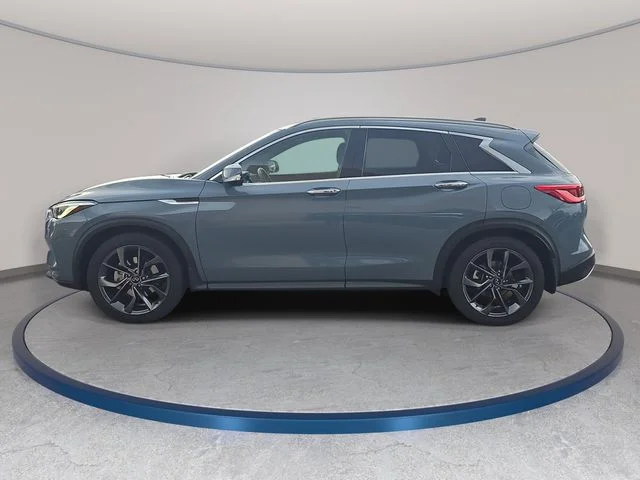 Used 2022 Gray INFINITI Autograph image 9
