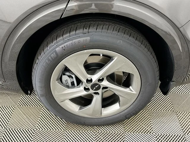 New 2026 Gray Genesis 2.5T Select image 22