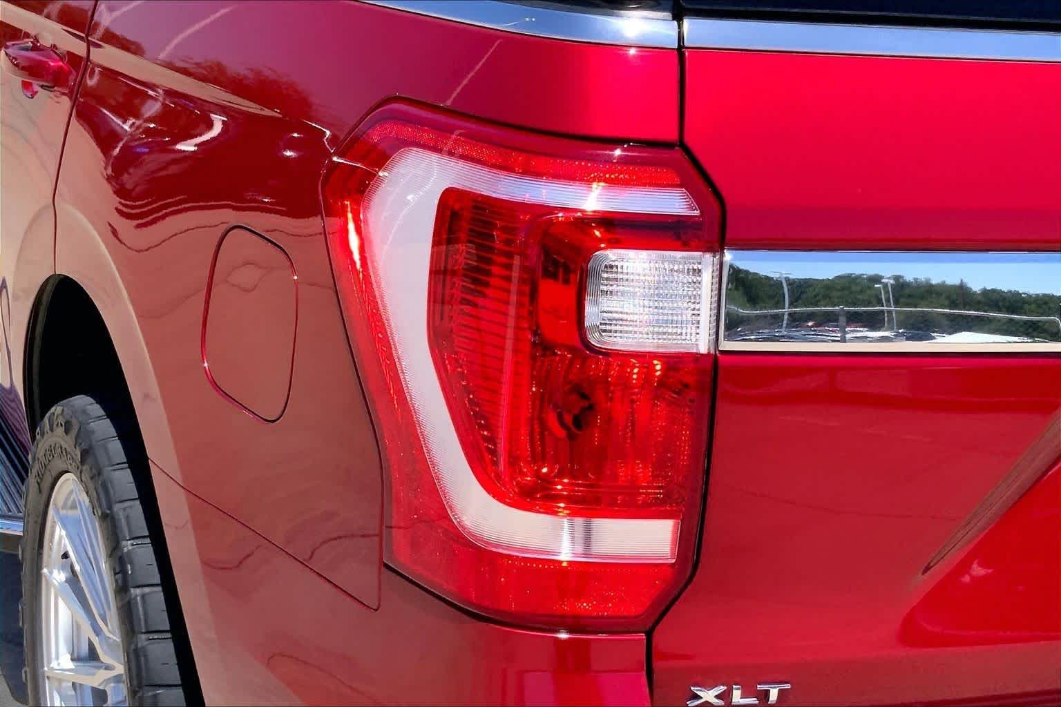 Used 2020 Rapid Red Metallic Tinted Clearcoat Ford XLT image 26