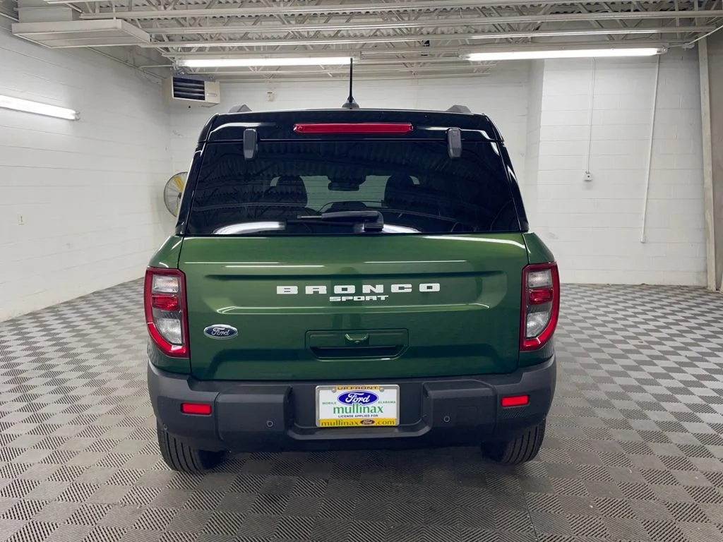 New 2025 Green Ford Outer Banks image 7