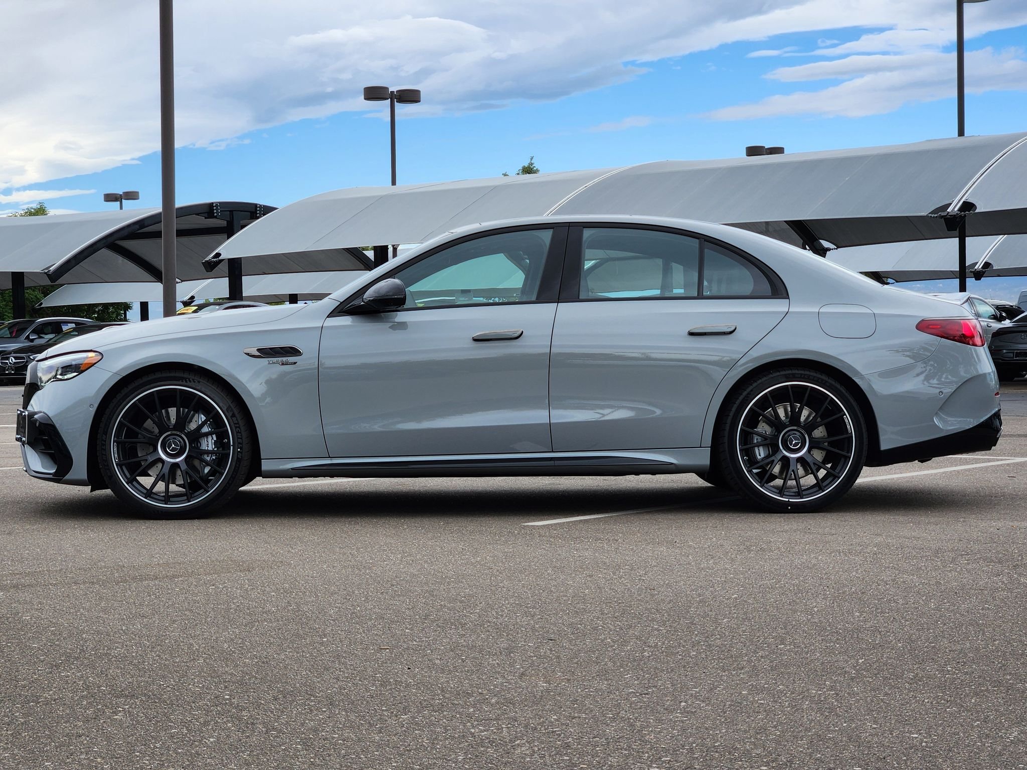 New 2027 MANUFAKTUR Alpine Grey Mercedes-Benz AMG® E 53 4MATIC image 5