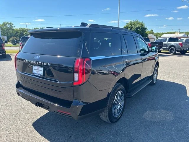 New 2026 Agate Black Metallic Ford Active image 5