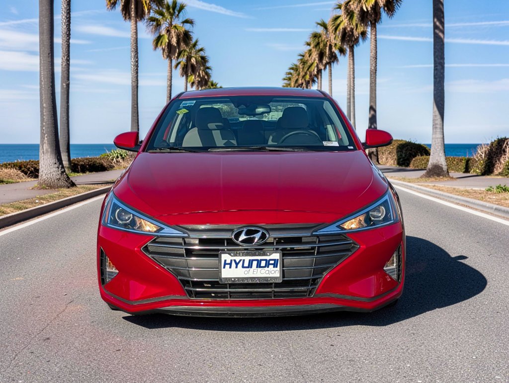 Used 2020 Red Hyundai Value Edition image 3