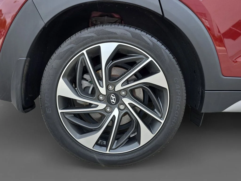 Used 2020 Red Hyundai Sport image 10