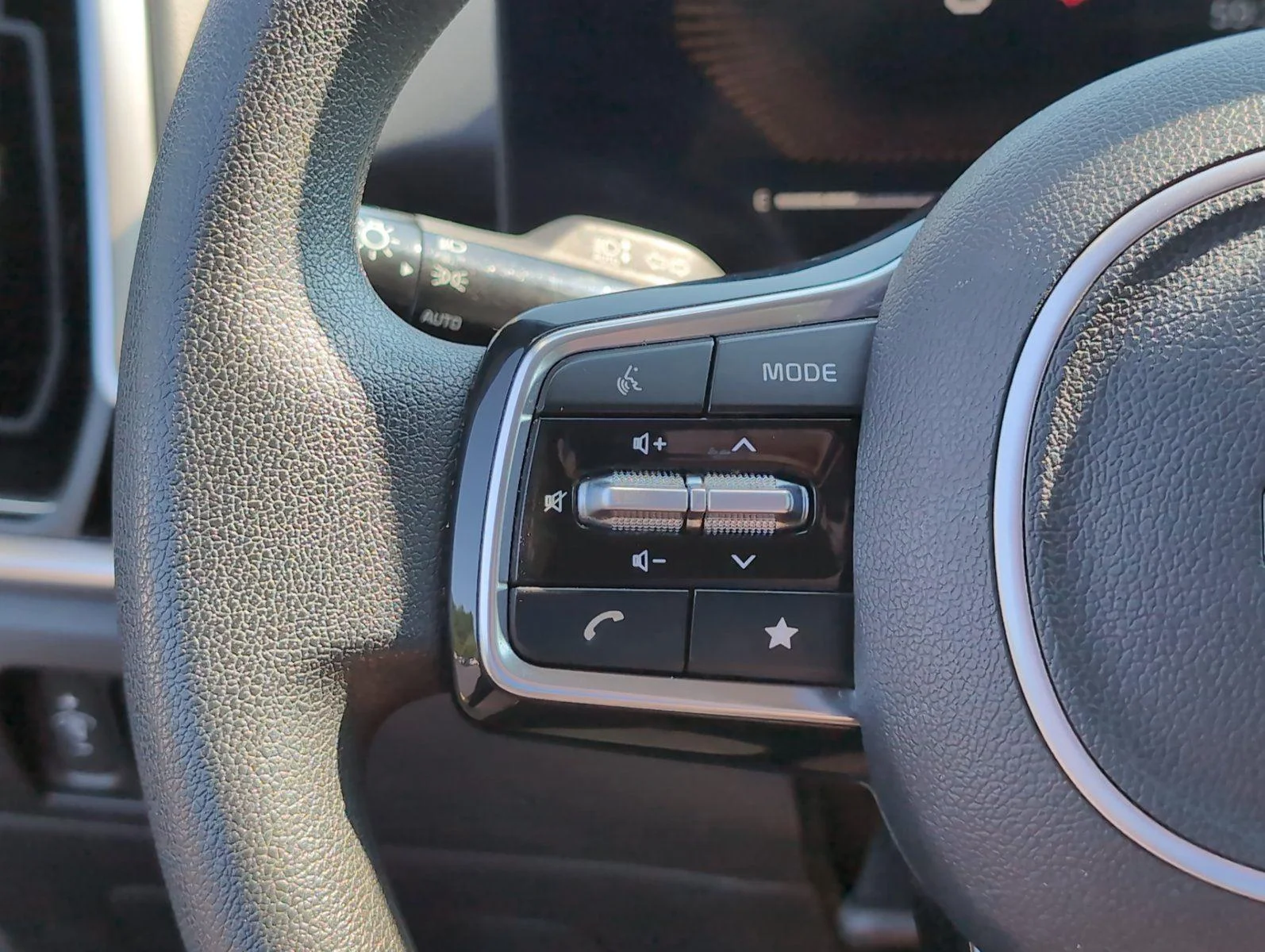 Used 2024 Ebony Black Kia LX image 31