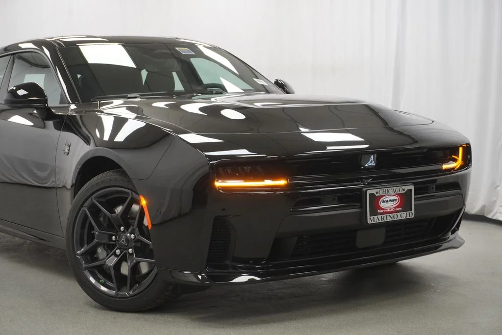 New 2026 Diamond Black Crystal Pearlcoat Dodge Scat Pack image 2