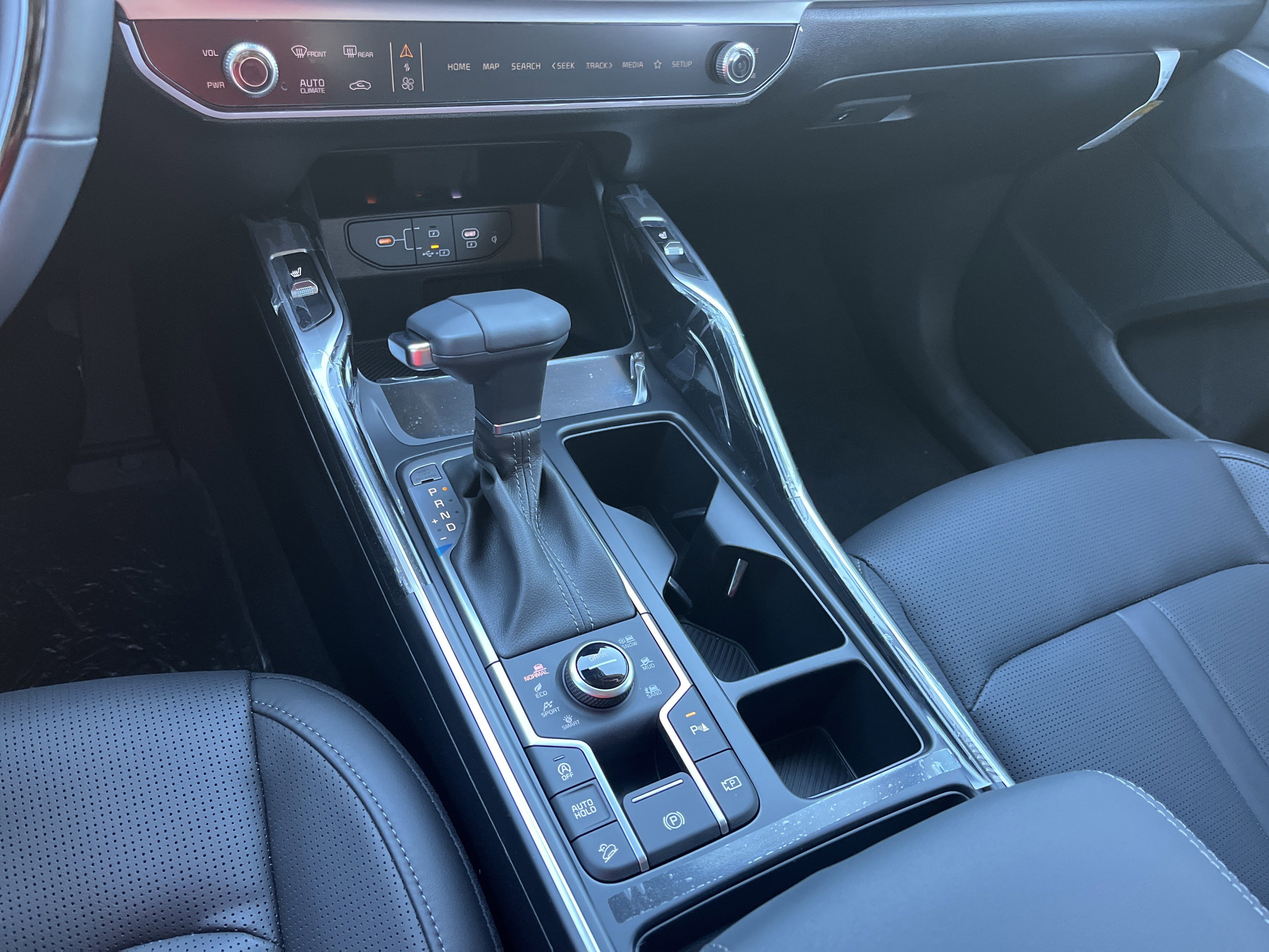 New 2026 Ebony Black Kia S image 12