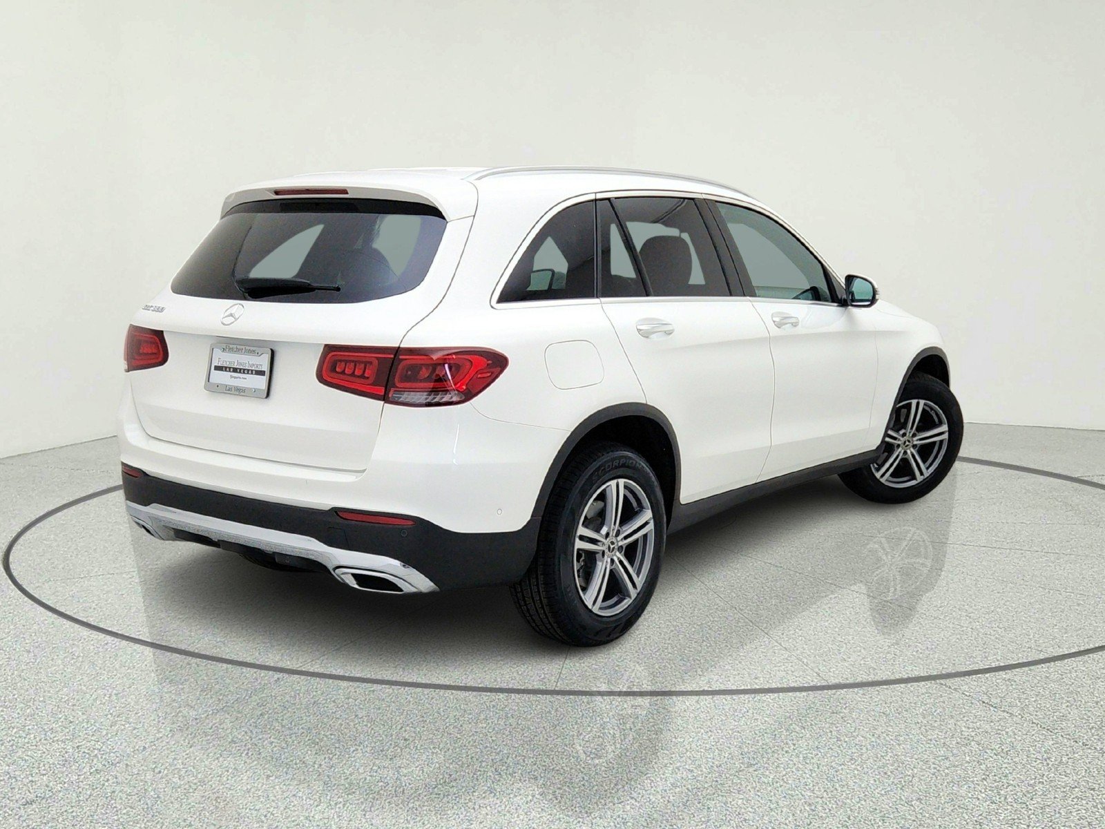 Certified Used 2021 Polar White Mercedes-Benz GLC 300 image 9