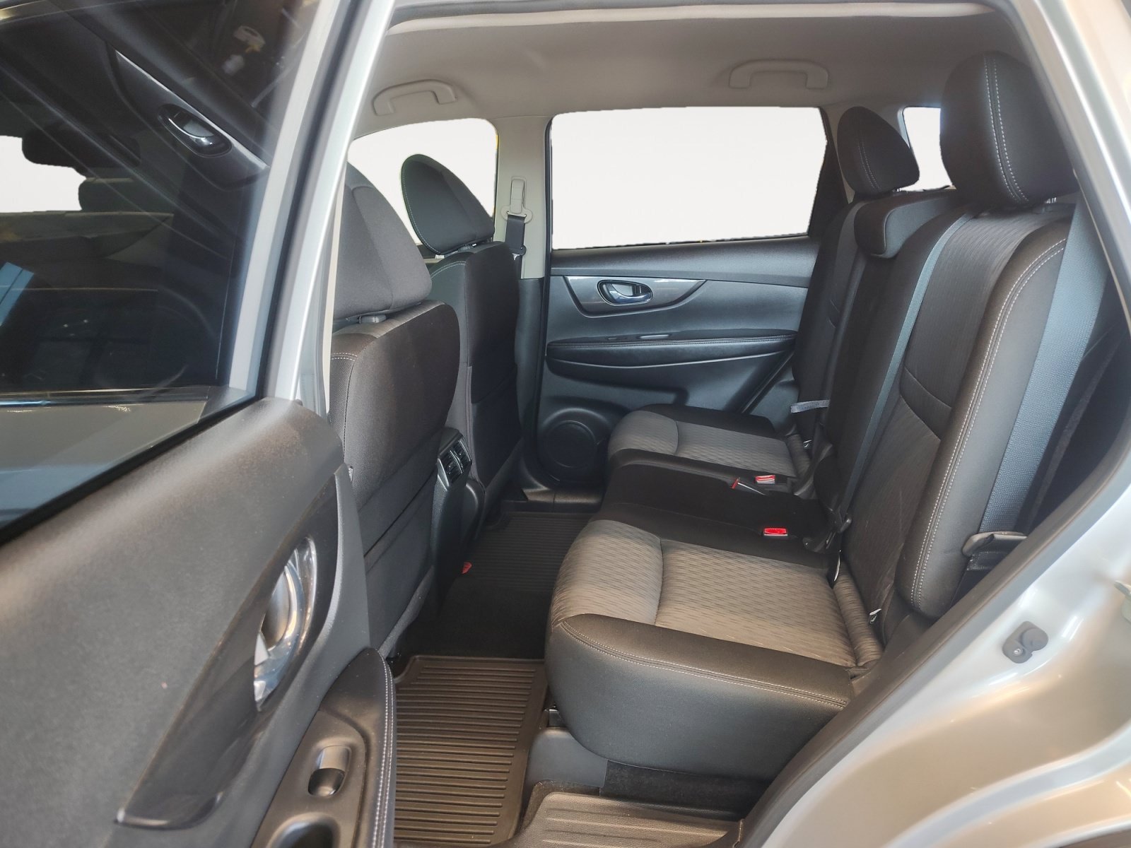Used 2018 Brilliant Silver Nissan SV image 23