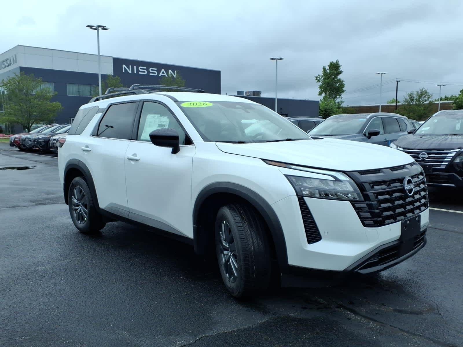 New 2026 Everest White Pearl Tricoat Nissan SV image 2