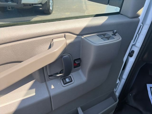 Used 2024 White Chevrolet Work Van image 17