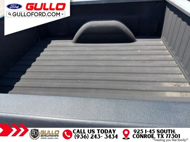 Used 2005 Summit White GMC SLE image 3