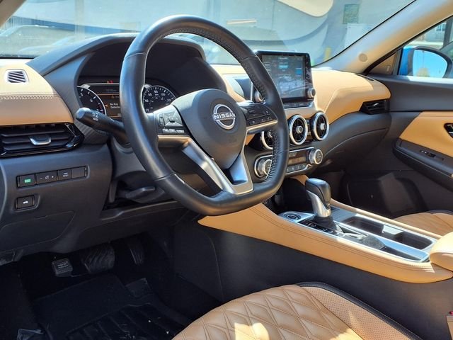Used 2025 Blue Nissan SV image 4