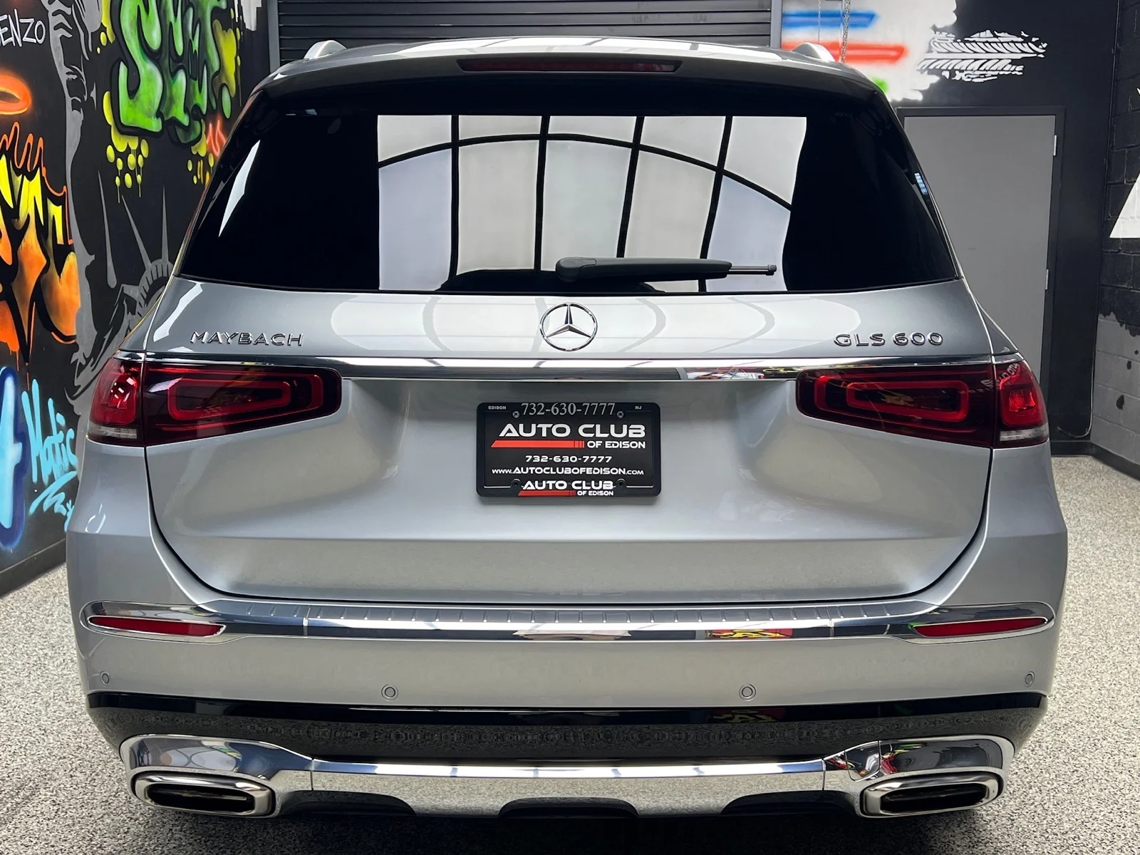 Used 2022 Cirrus Silver Metallic (922) Mercedes-Benz Mercedes-Maybach GLS 600 4MATIC® image 5