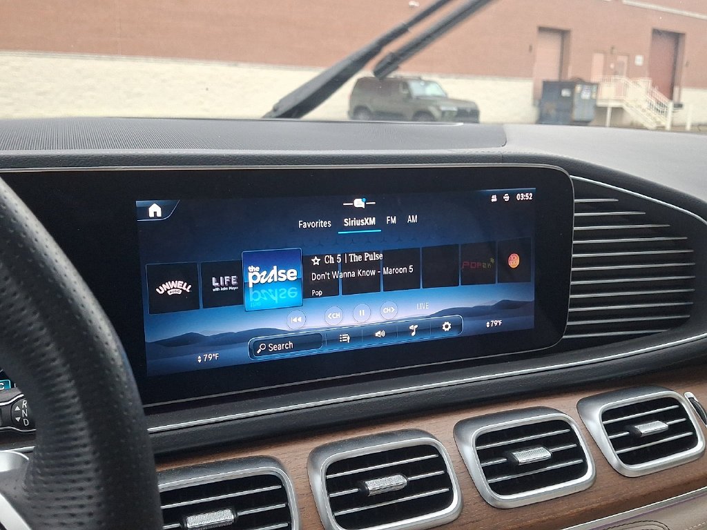 Certified Used 2024  Mercedes-Benz GLS 450 image 19
