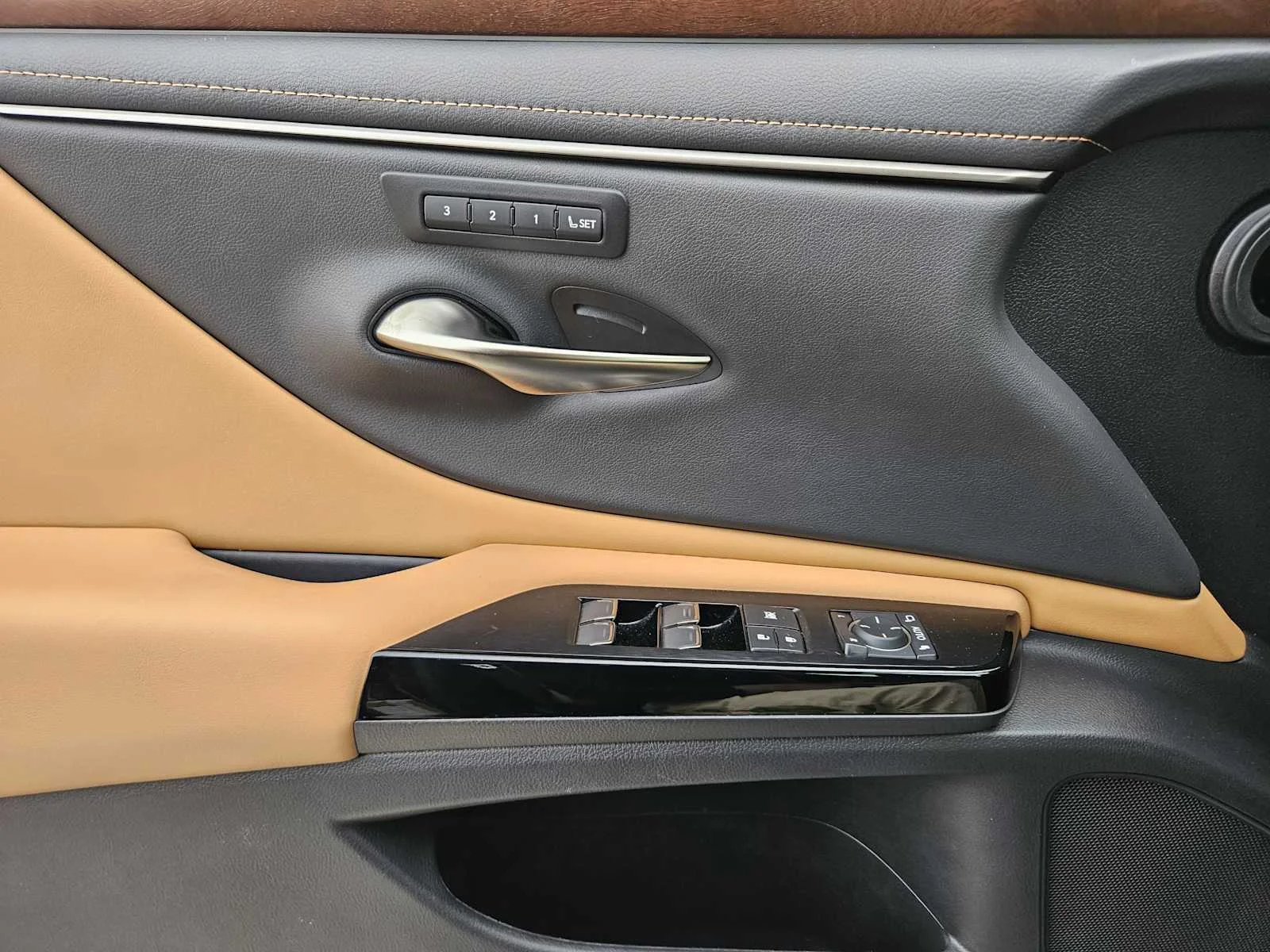 Used 2024 Caviar Lexus  image 18