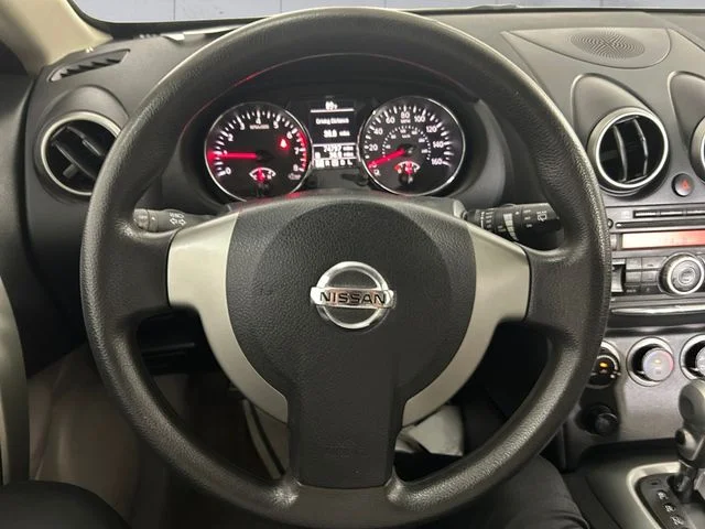 Used 2014 Black Nissan S image 9
