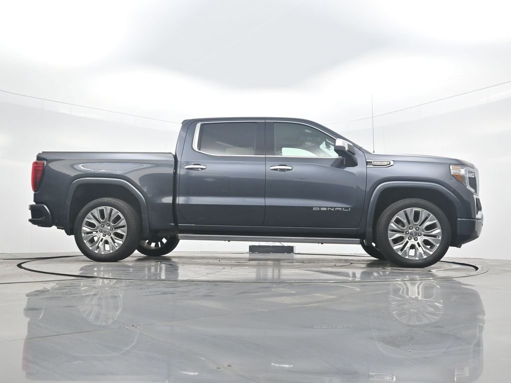 Used 2022 Blue GMC Denali image 32