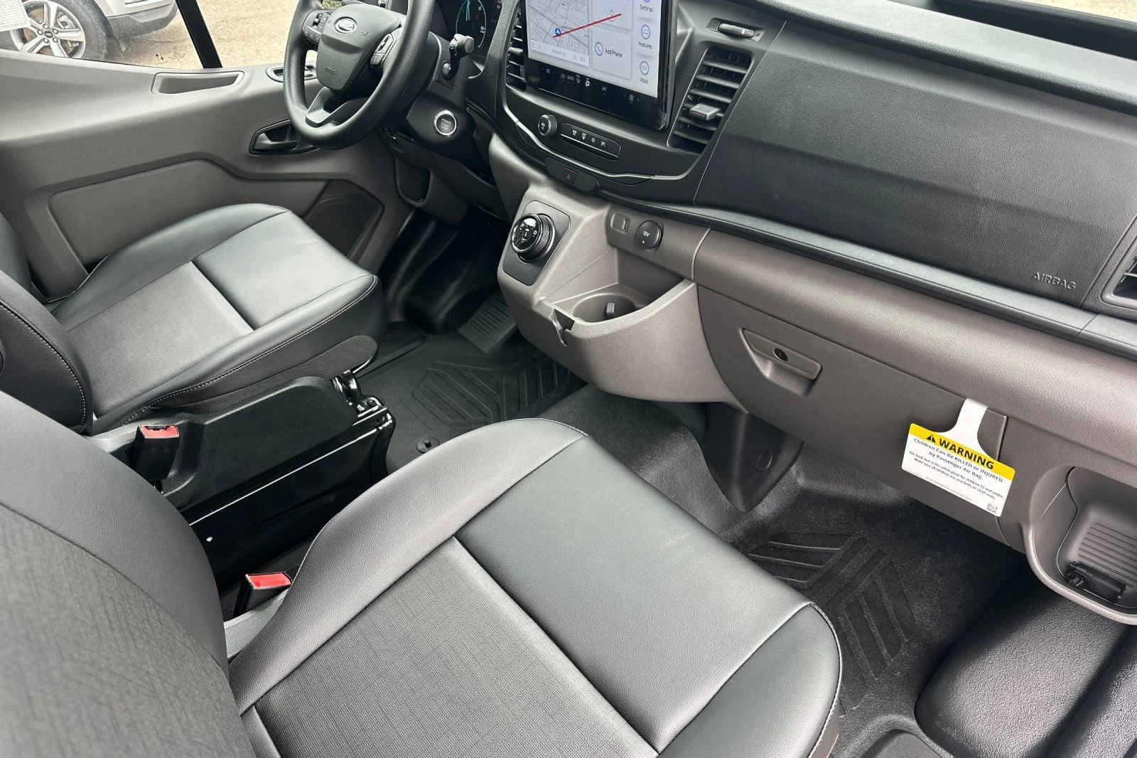 2025 Ford E-Transit Cargo Van Base - Photo 11