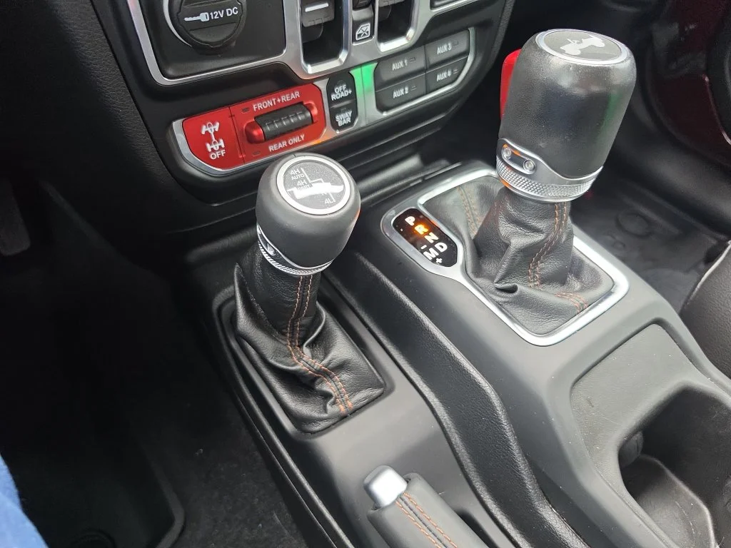 Used 2021 Snazzberry Pearlcoat Jeep Unlimited Rubicon 392 image 32