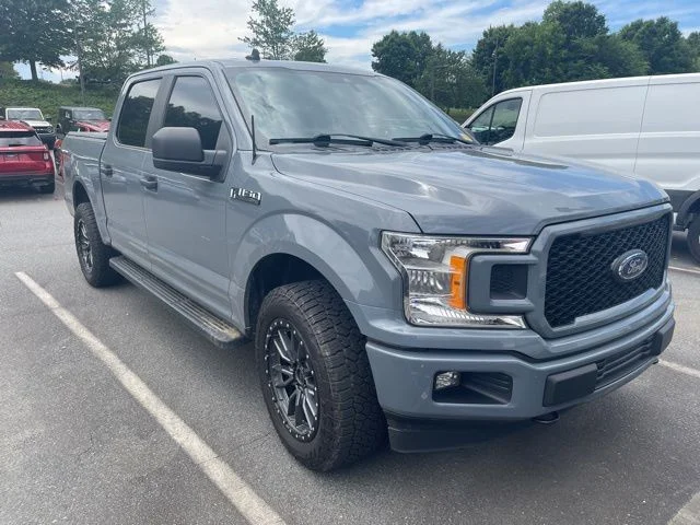 Used 2020 Black Ford XL image 2