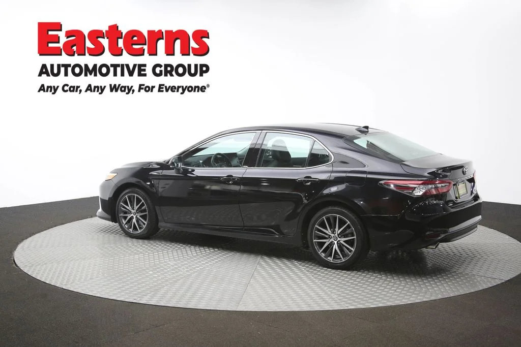 Used 2022 Black Toyota XLE image 62