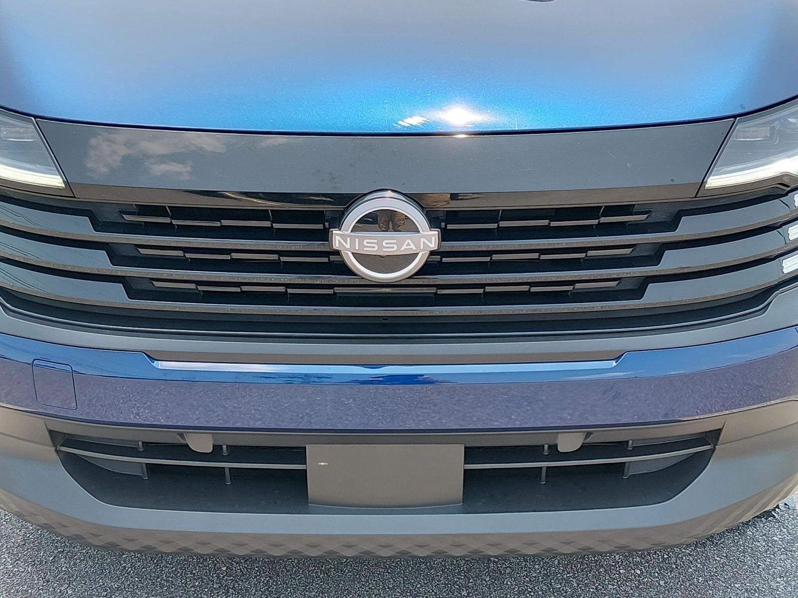 Used 2025 Deep Blue Pearl Nissan S image 9