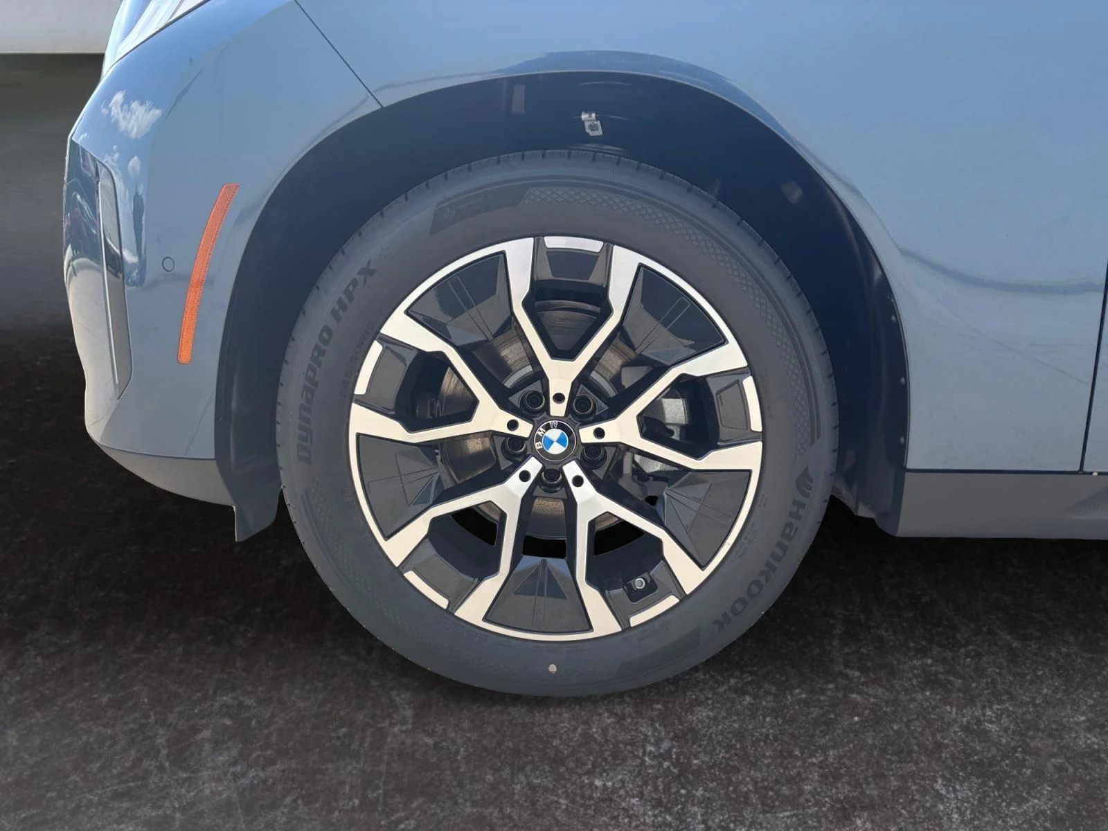 New 2026 Arctic Race Blue metallic BMW 30 xDrive image 29