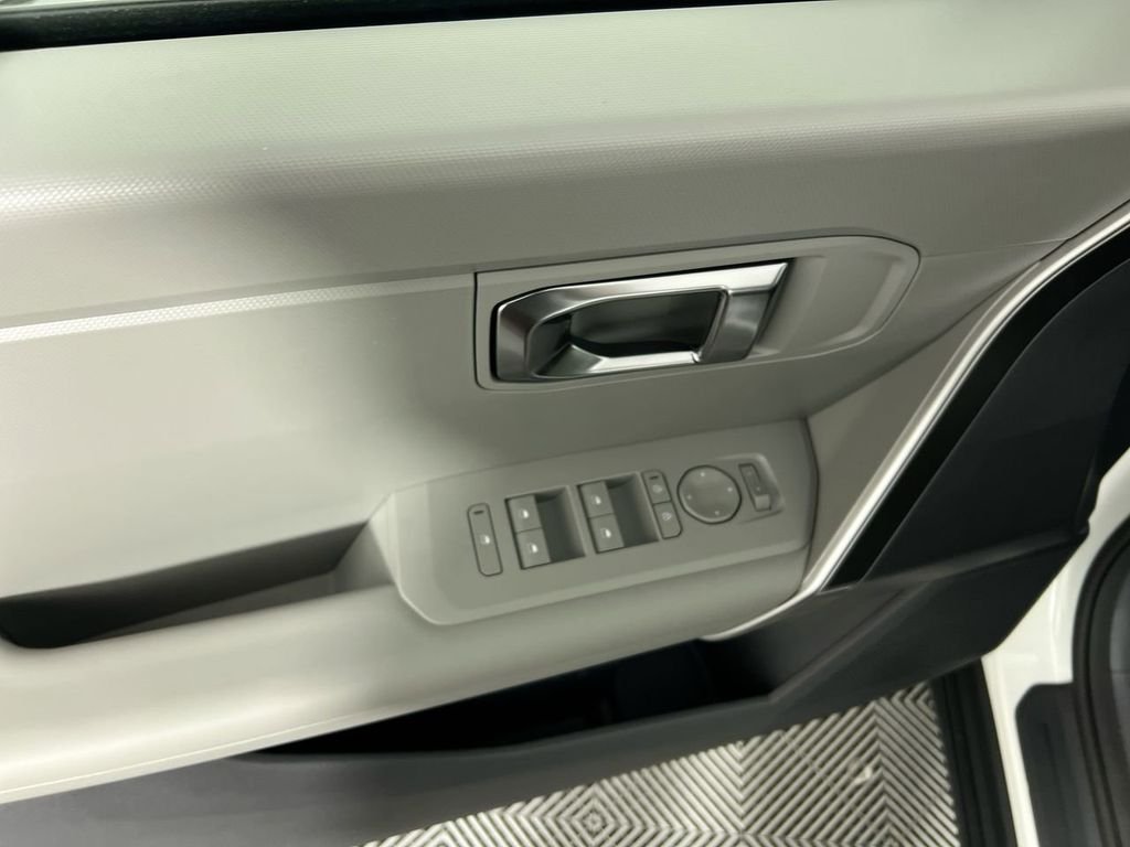 New 2027 Snow White Pearl Kia S image 14
