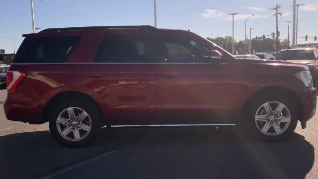 Used 2018 Red Ford XLT image 2