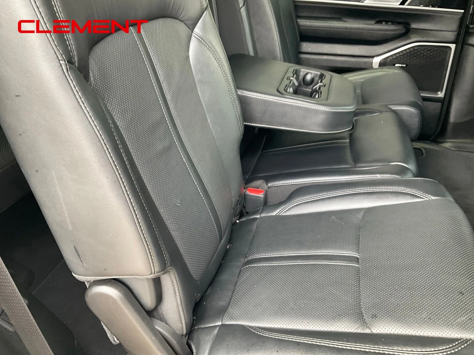 Used 2022 White Jeep Series III image 39