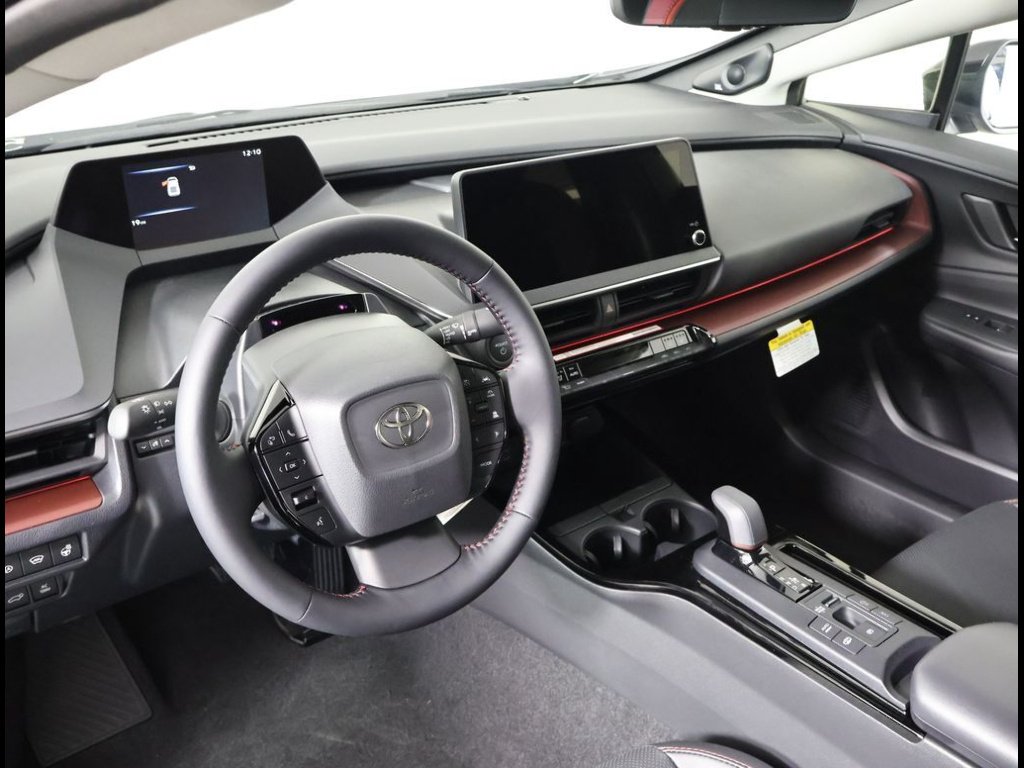 2026 Toyota Prius Plug-in Hybrid XSE Premium - Photo 7