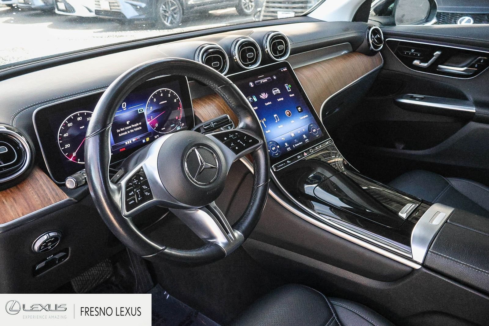 2023 Mercedes-Benz GLC GLC300 - Photo 19