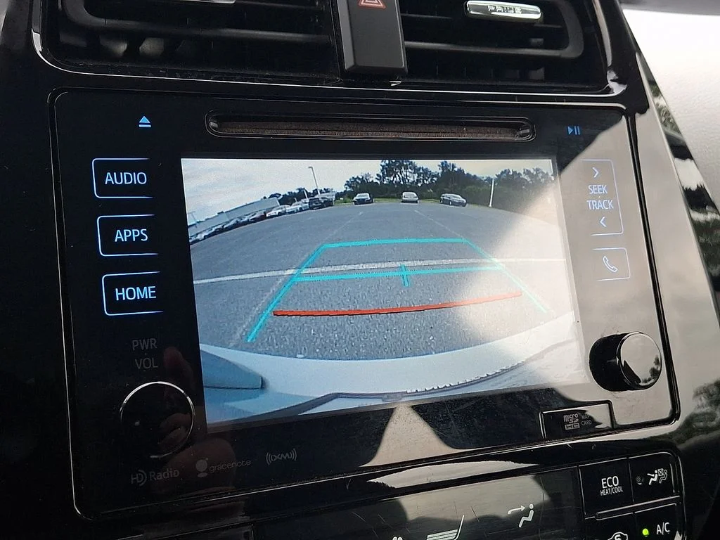 Certified Used 2018 Beige Toyota Three image 18