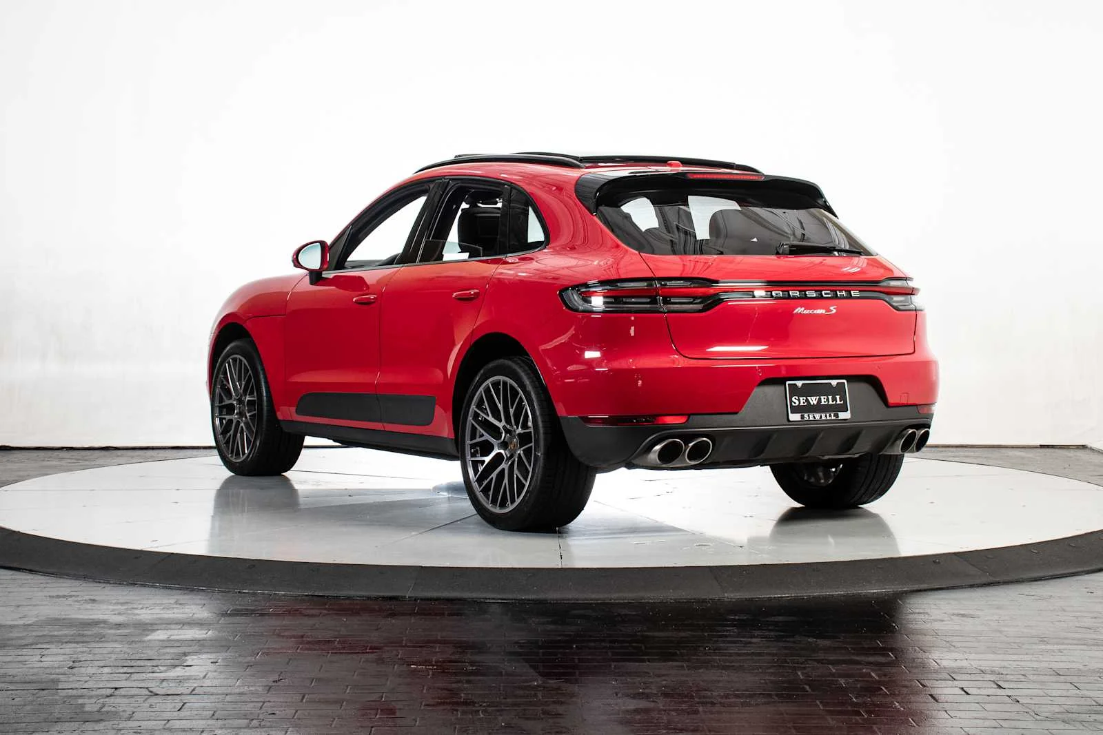 Used 2021 Carmine Red Porsche S image 4