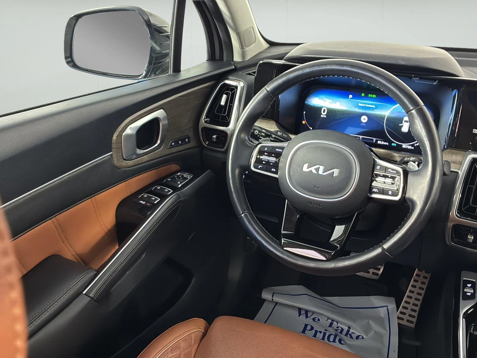 Used 2023 Wolf Gray Kia X-Line SX Prestige image 16