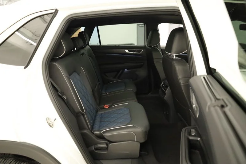 New 2026 White/off-white Volkswagen 2.0T SEL Premium R-Line image 36