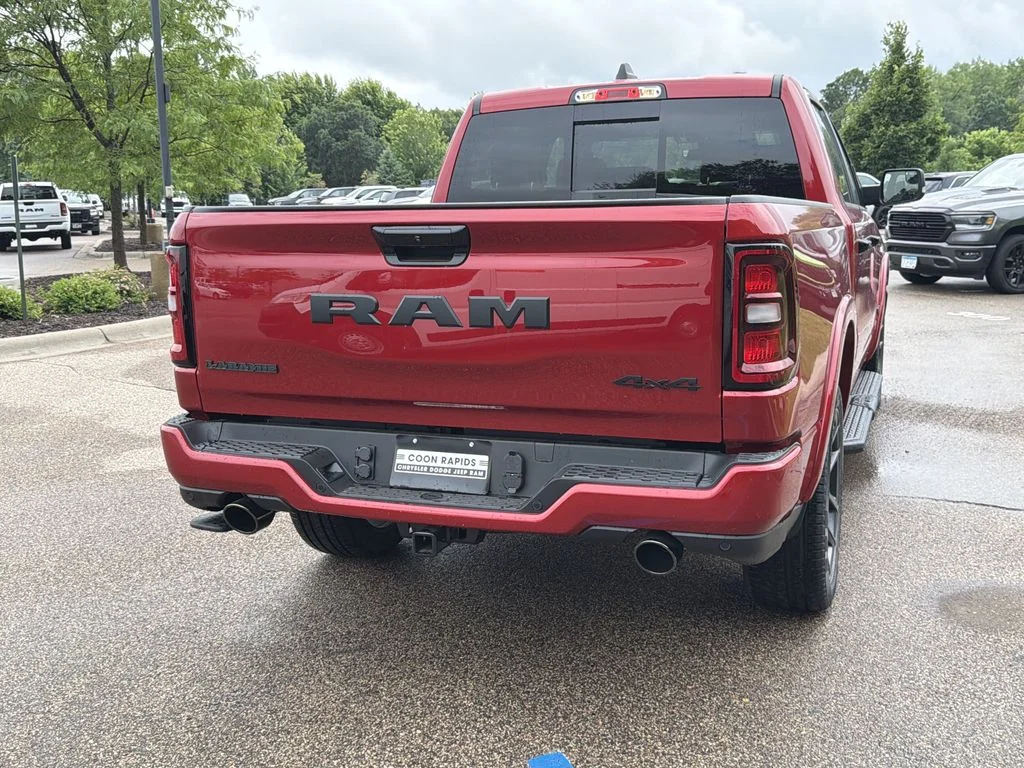 New 2026 Molten Red Pearl-Coat Exterior Paint Ram Laramie image 7