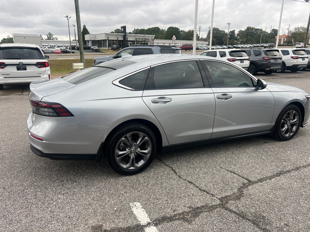 2024 Honda Accord 1.5T EX photo 4