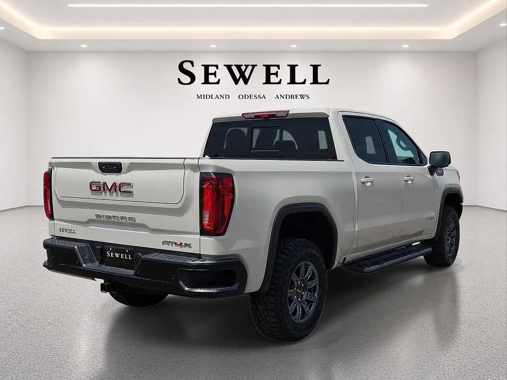 2026 GMC Sierra 1500 AT4X - Photo 4