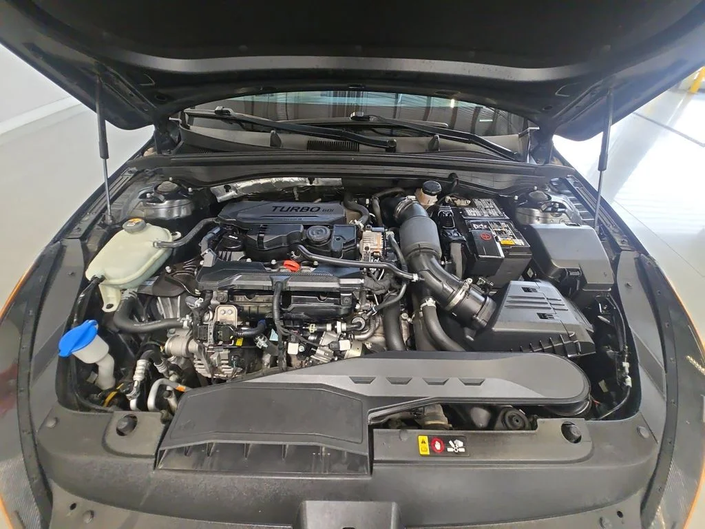 Used 2021 Black Kia LXS image 24