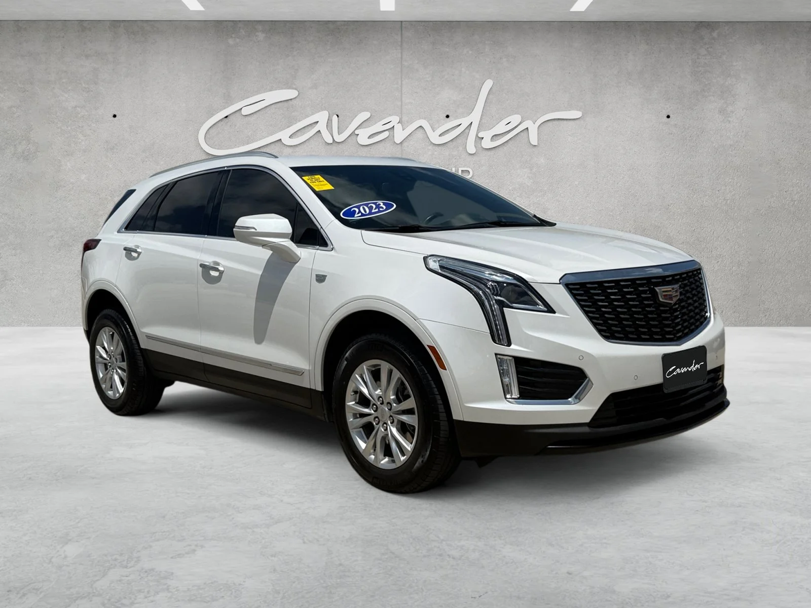 Certified Used 2023 Crystal White Tricoat Cadillac Luxury image 2