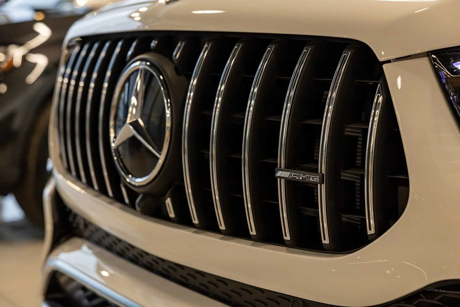 New 2026 Polar White Mercedes-Benz AMG® GLE 53 4MATIC+ SUV image 38