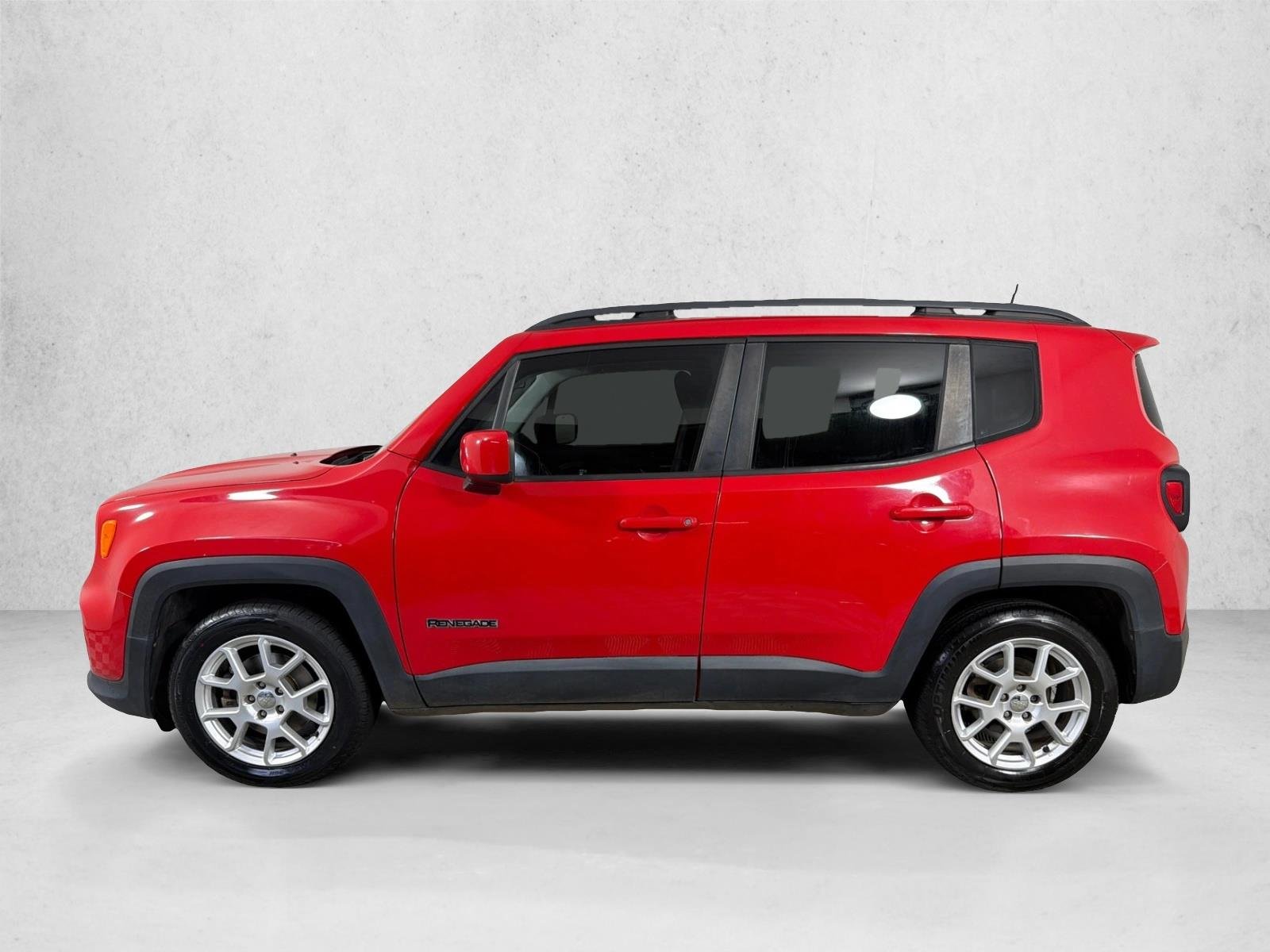 Used 2020 Colorado Red Clearcoat Jeep Latitude image 6