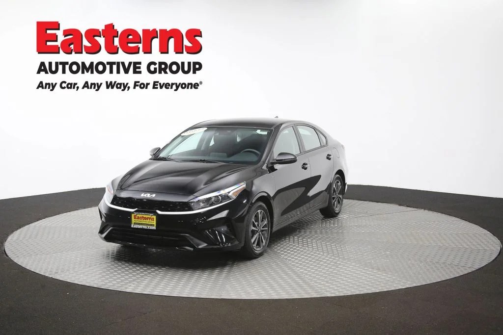 Used 2023 Black Kia LXS image 54