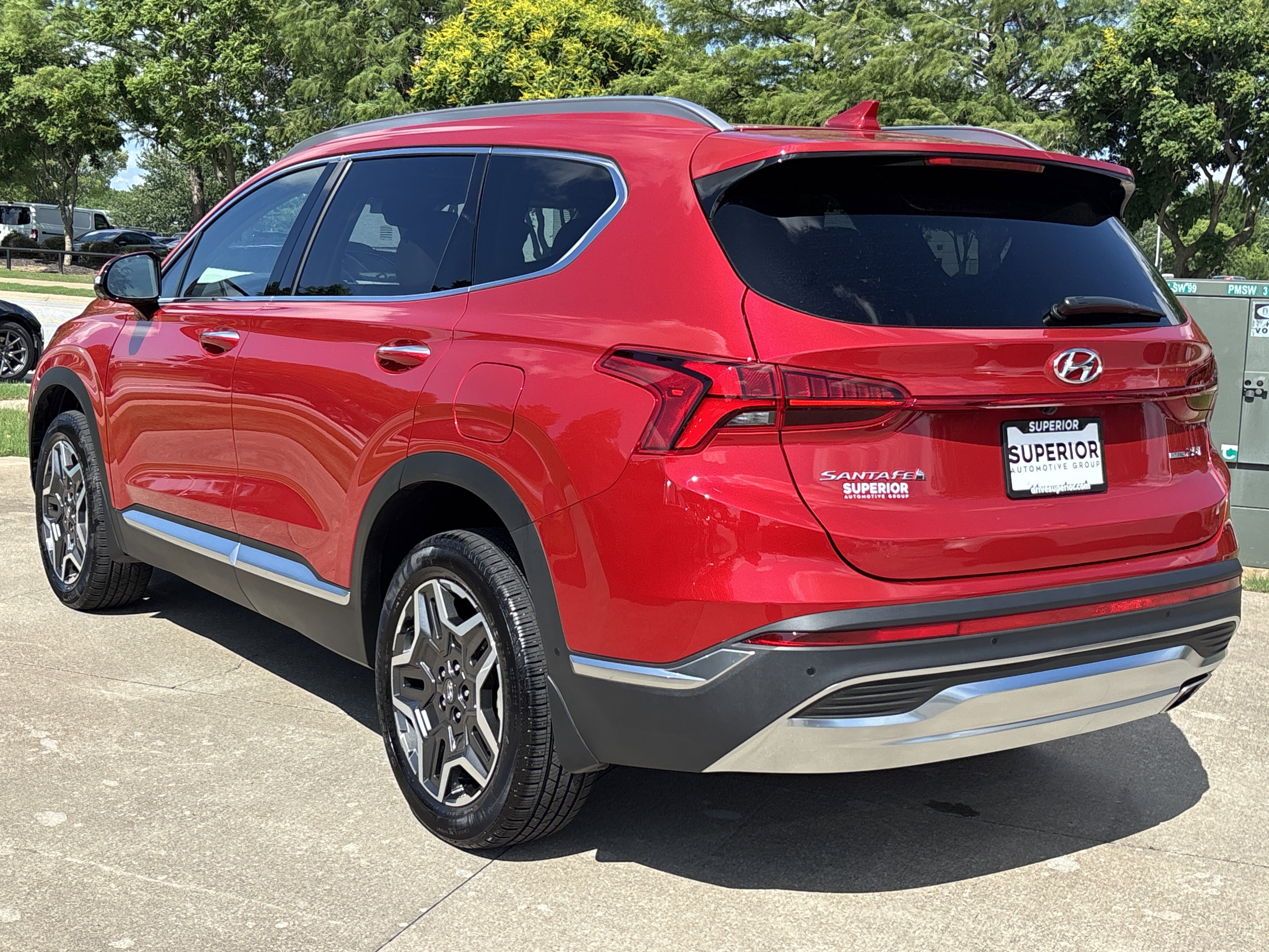 Used 2023 Calypso Red Hyundai Limited AWD image 10